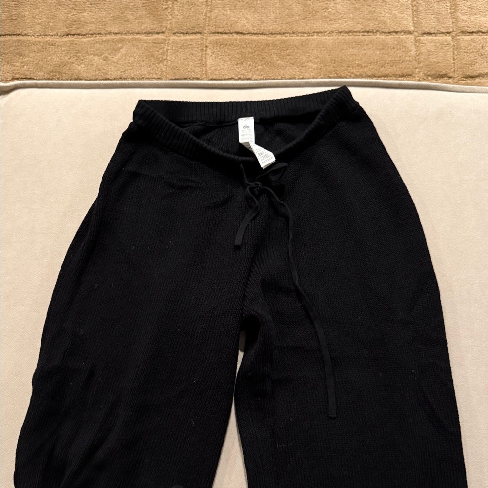 alo yoga knit pants